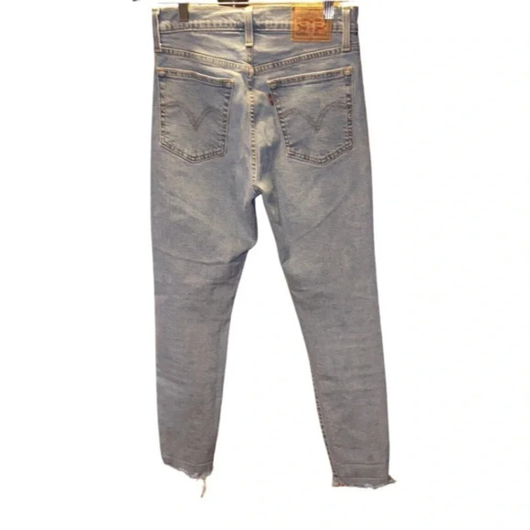 Levi's Light Wash Wedgie Skinny Size 28 - Picture 6 of 7